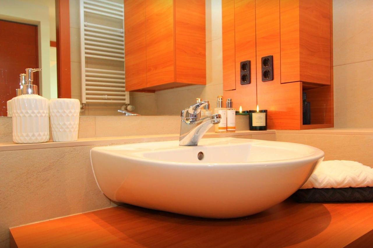 Luxury Space At The Best Address In Bratislava Apartment ภายนอก รูปภาพ