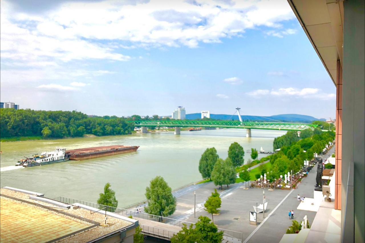 Luxury Space At The Best Address In Bratislava Apartment ภายนอก รูปภาพ